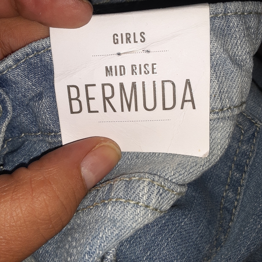 BERMUDA Mid Rise Denim Shorts